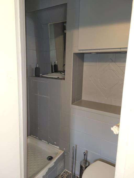 Fully Equipped Apartment 2 To 4 Beds Marseille Extérieur photo